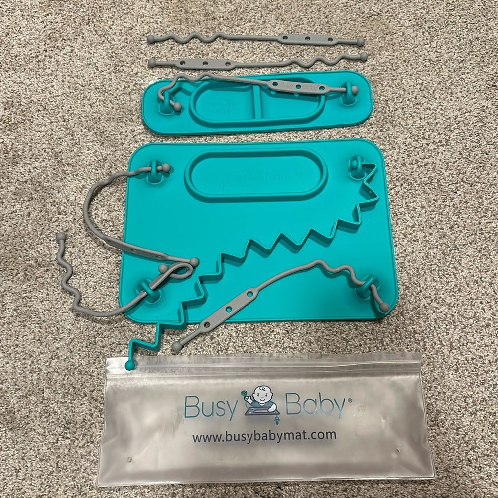 Busy Baby silicone placemats with 7 straps bundle